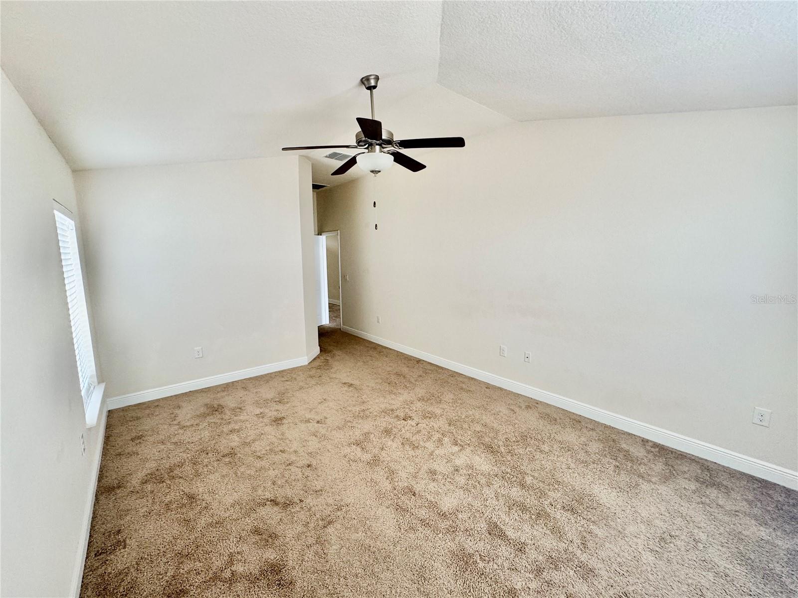 Image 40 of 57 For 906 Chestnut Drive