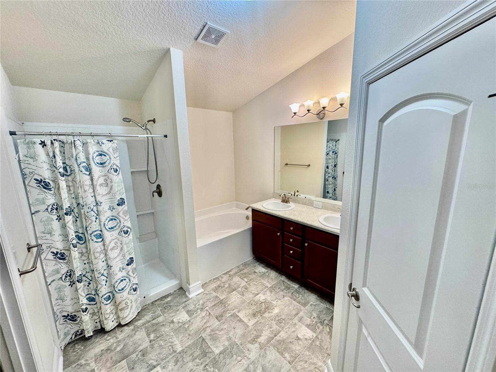 Image 43 of 57 For 906 Chestnut Drive