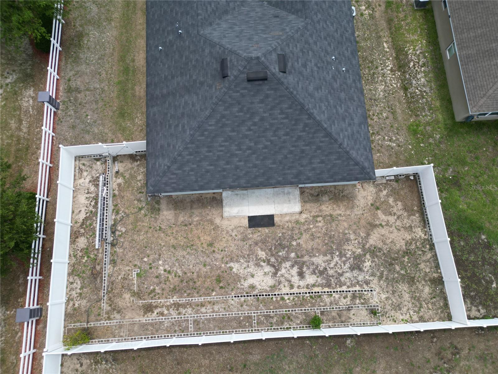 Image 9 of 57 For 906 Chestnut Drive
