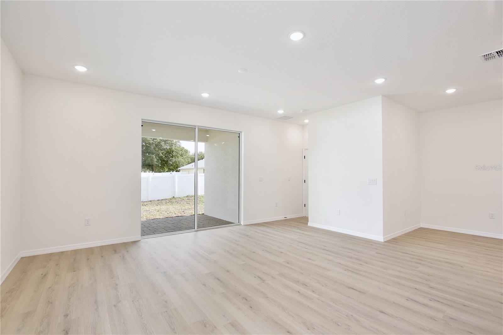 Image 14 of 36 For 3014 Sunscape Terrace