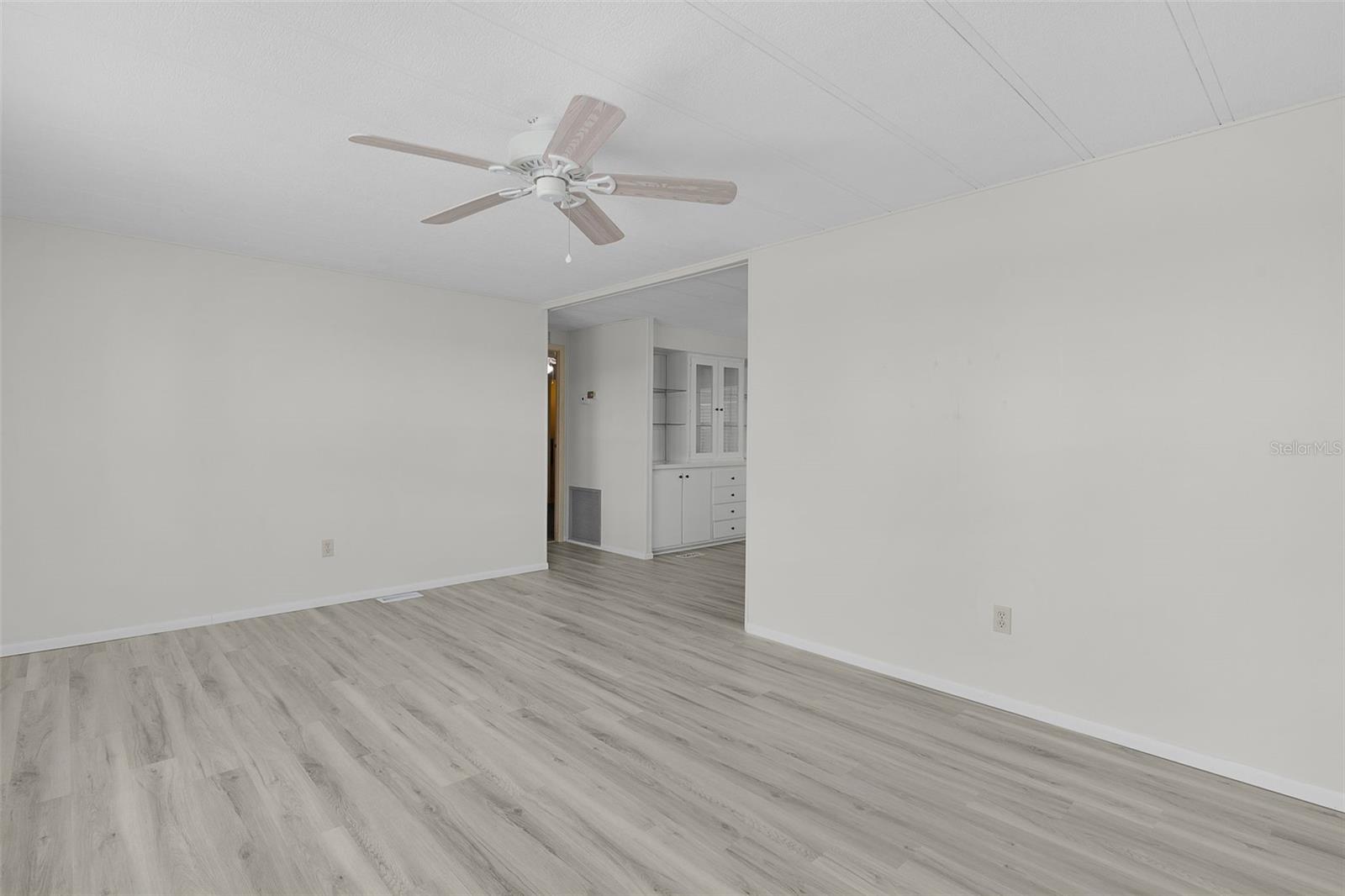 Image 17 of 48 For 30 Riverview Drive