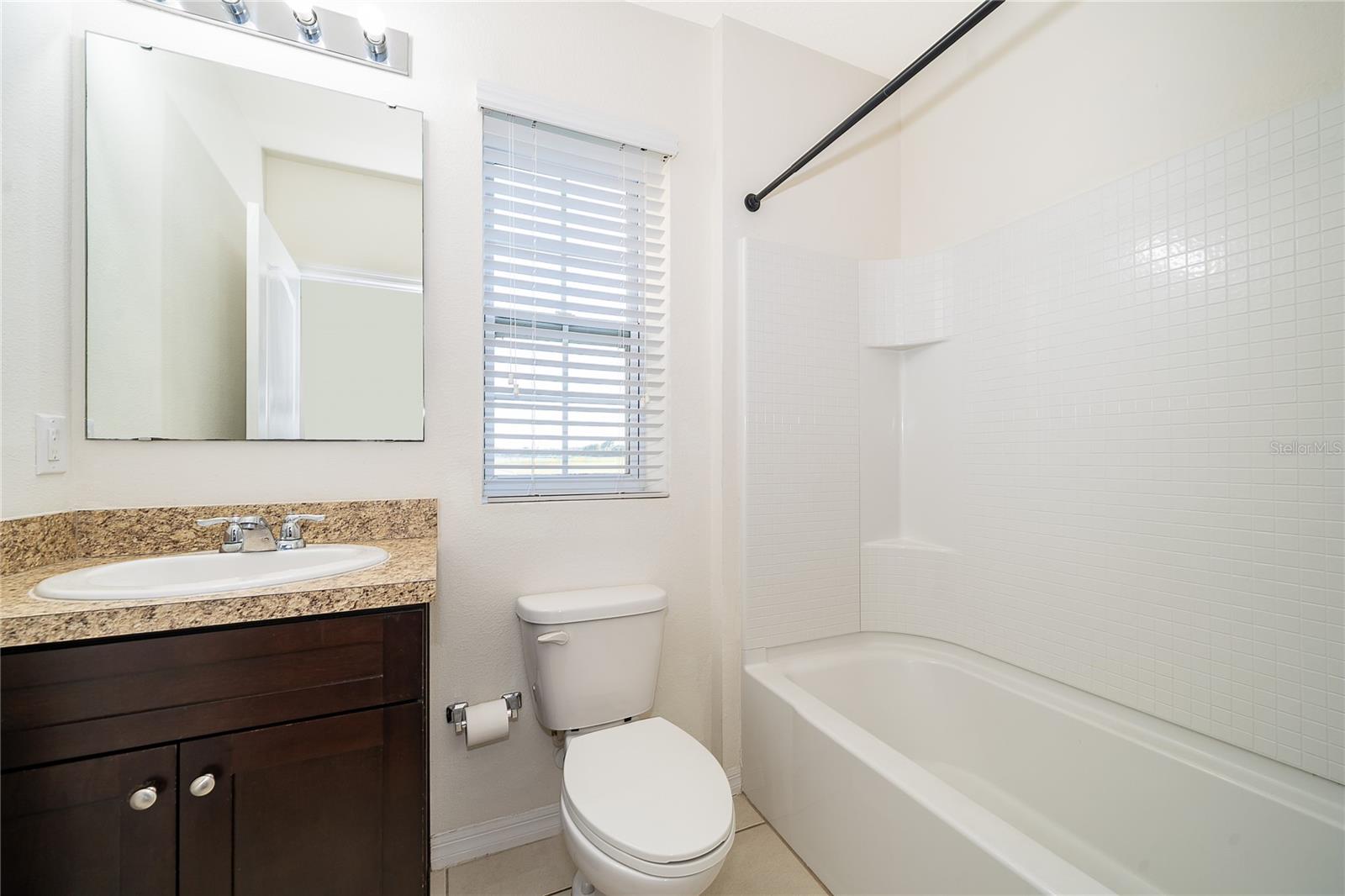 Image 13 of 30 For 4806 Riverwalk Dr.