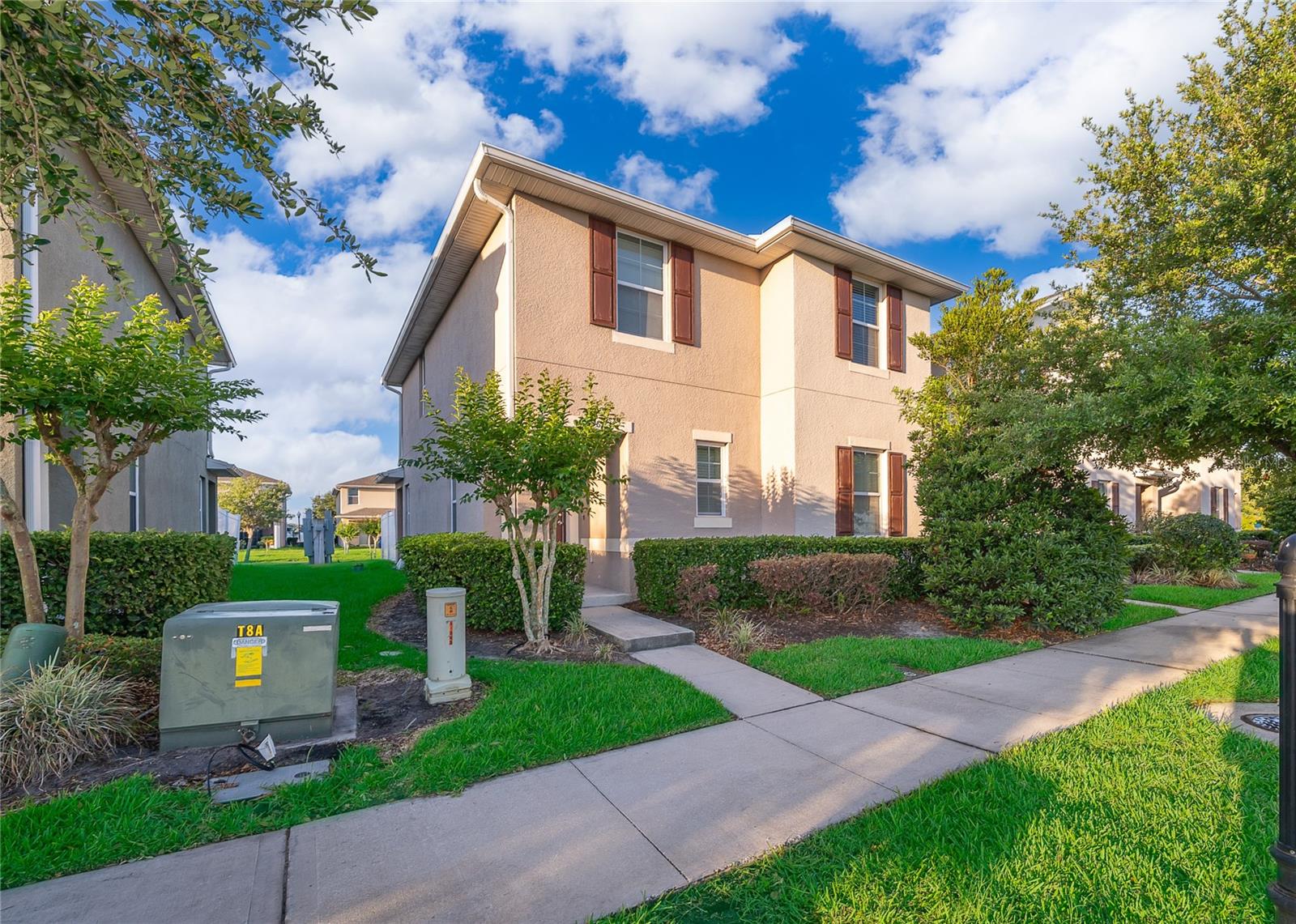 Image 3 of 30 For 4806 Riverwalk Dr.