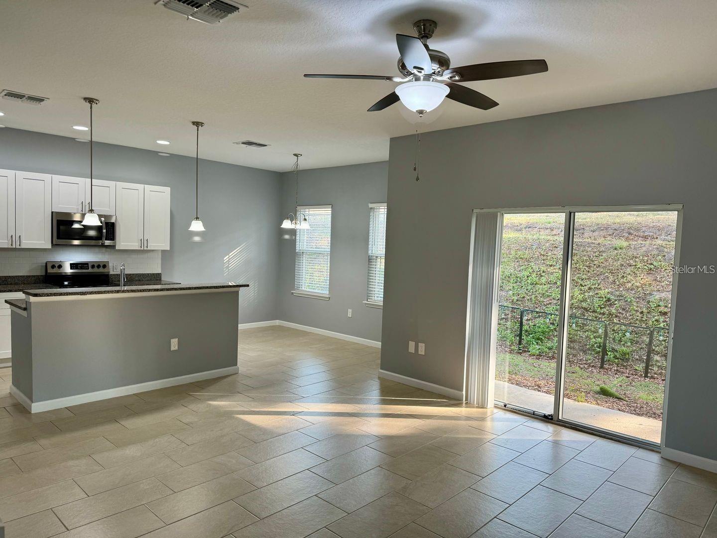 Image 3 of 17 For 930 Lakefront Village Drive