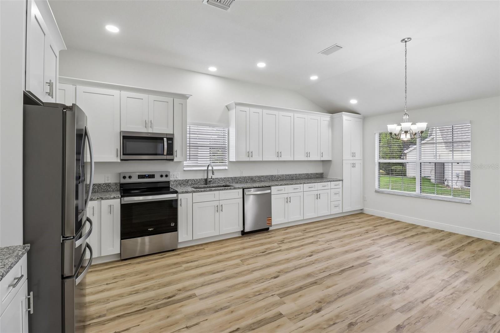Image 10 of 53 For 207 Desota Court