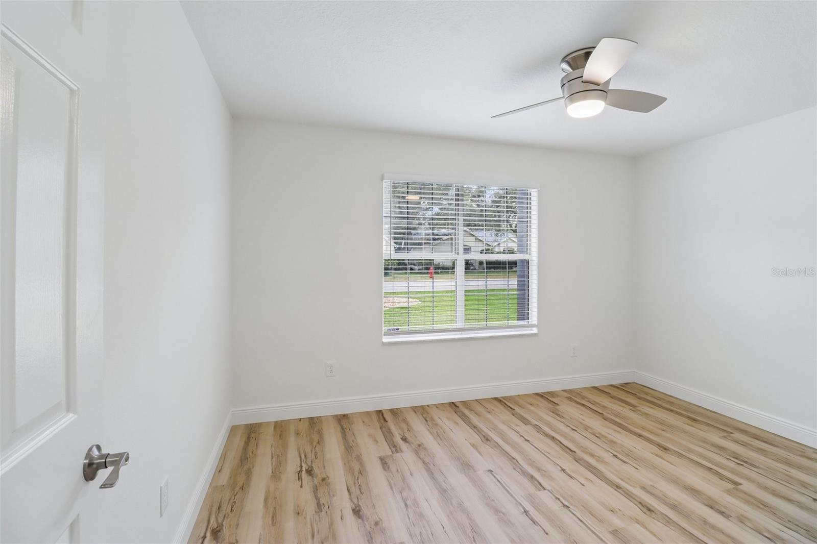 Image 18 of 53 For 207 Desota Court