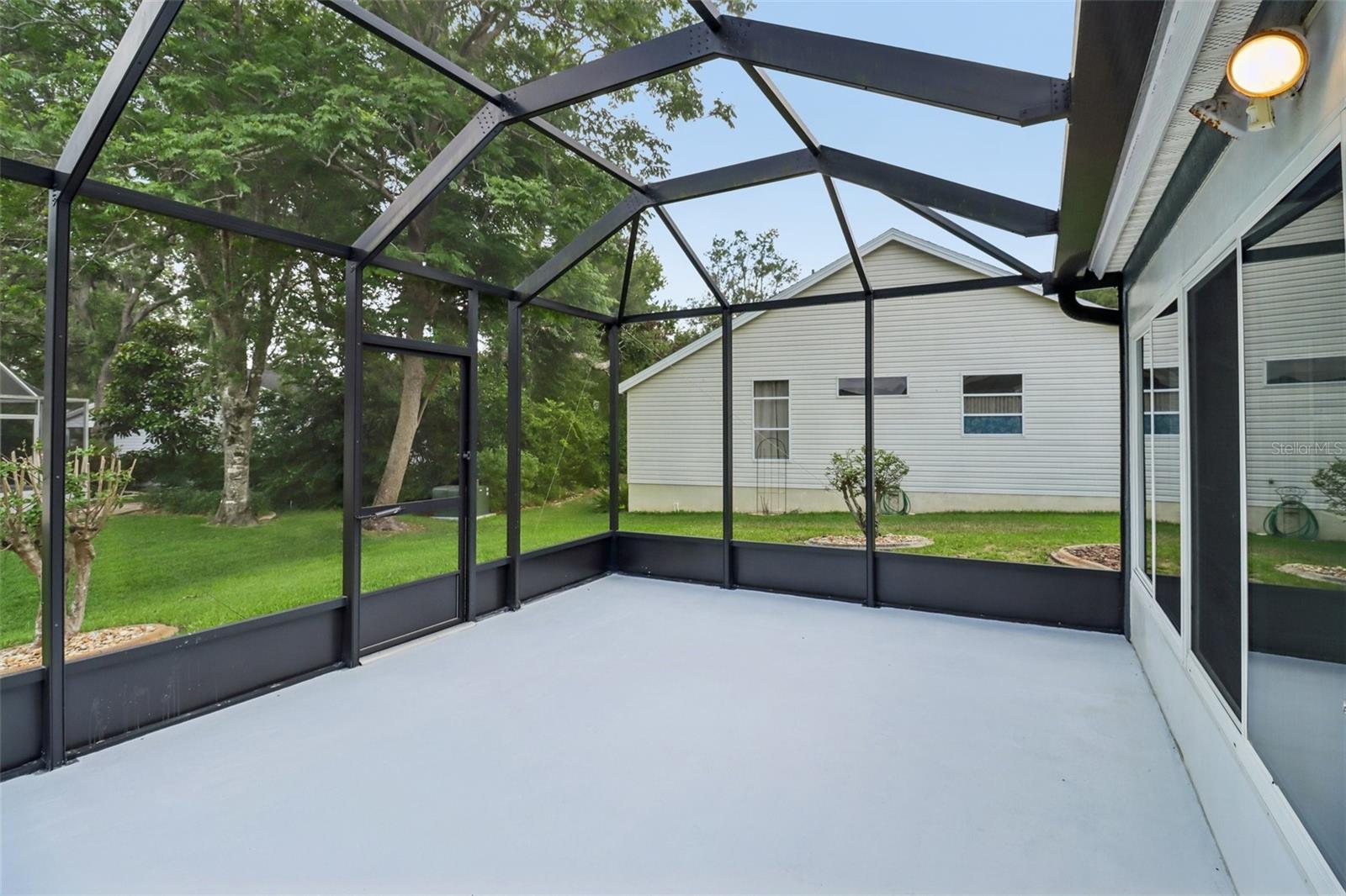 Image 31 of 53 For 207 Desota Court