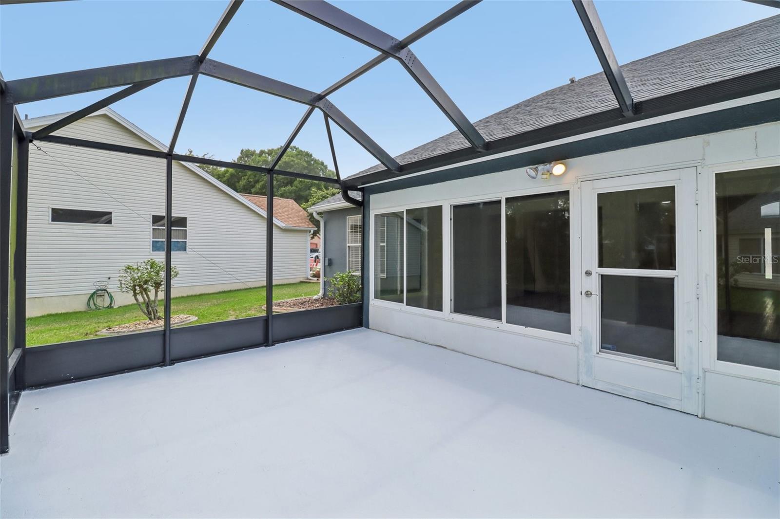 Image 32 of 53 For 207 Desota Court