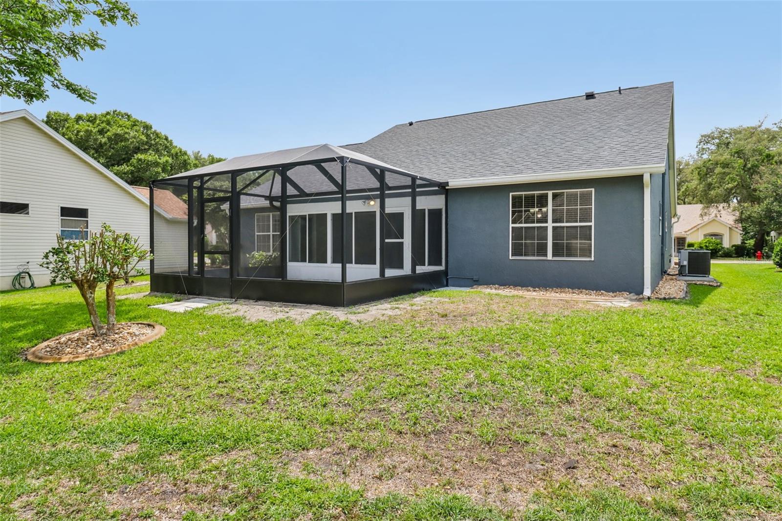Image 39 of 53 For 207 Desota Court
