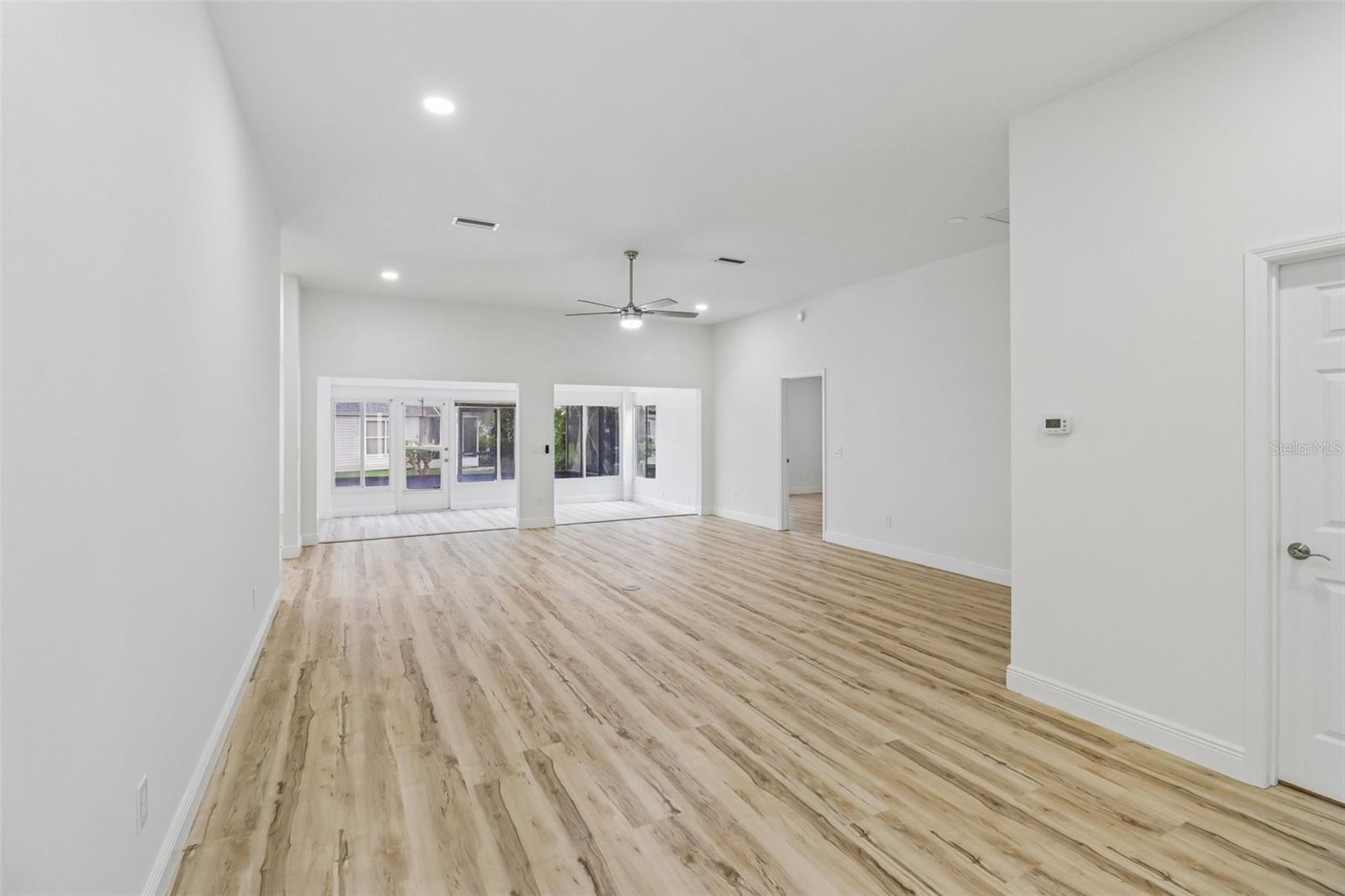 Image 4 of 53 For 207 Desota Court