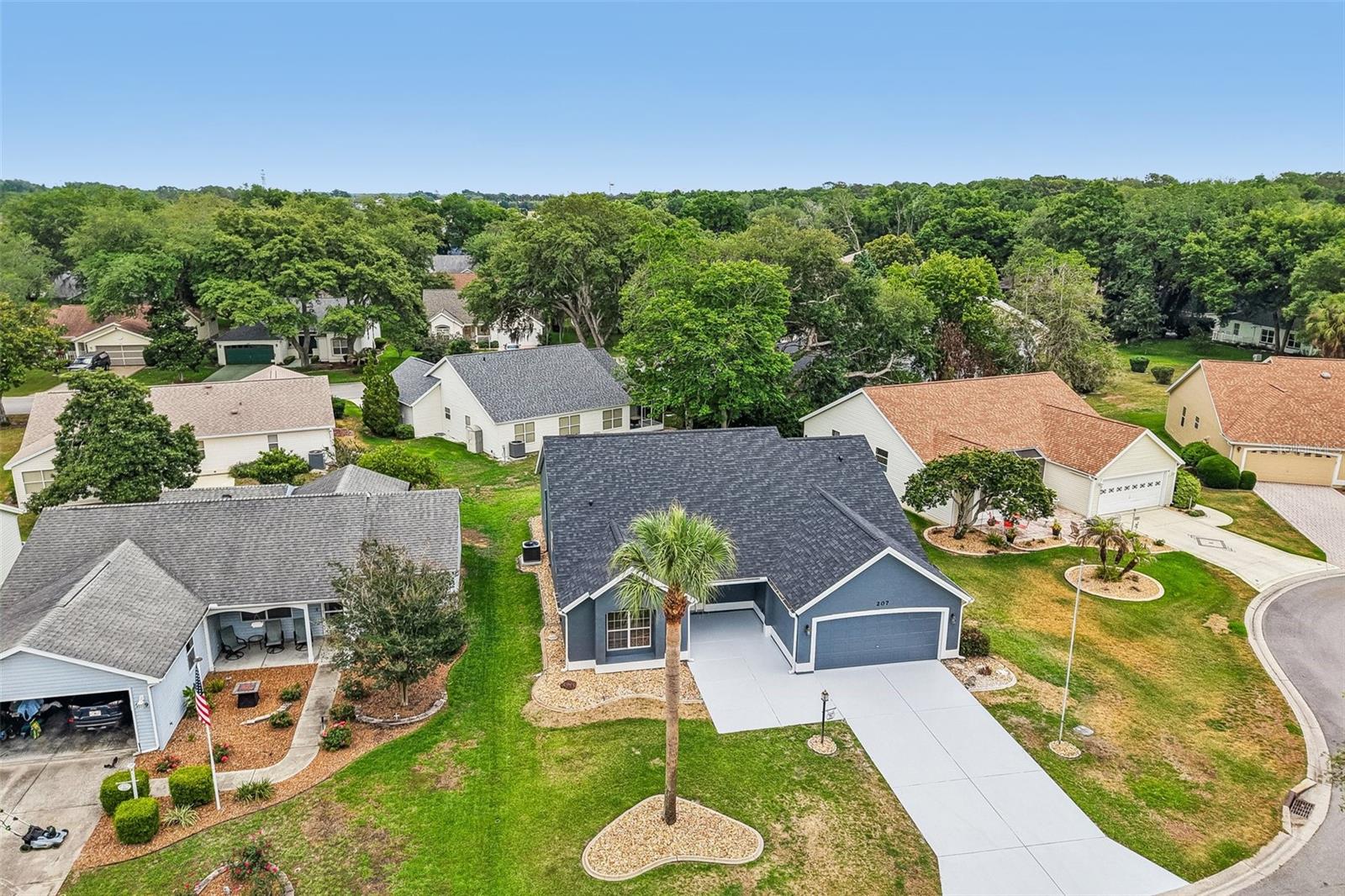 Image 45 of 53 For 207 Desota Court