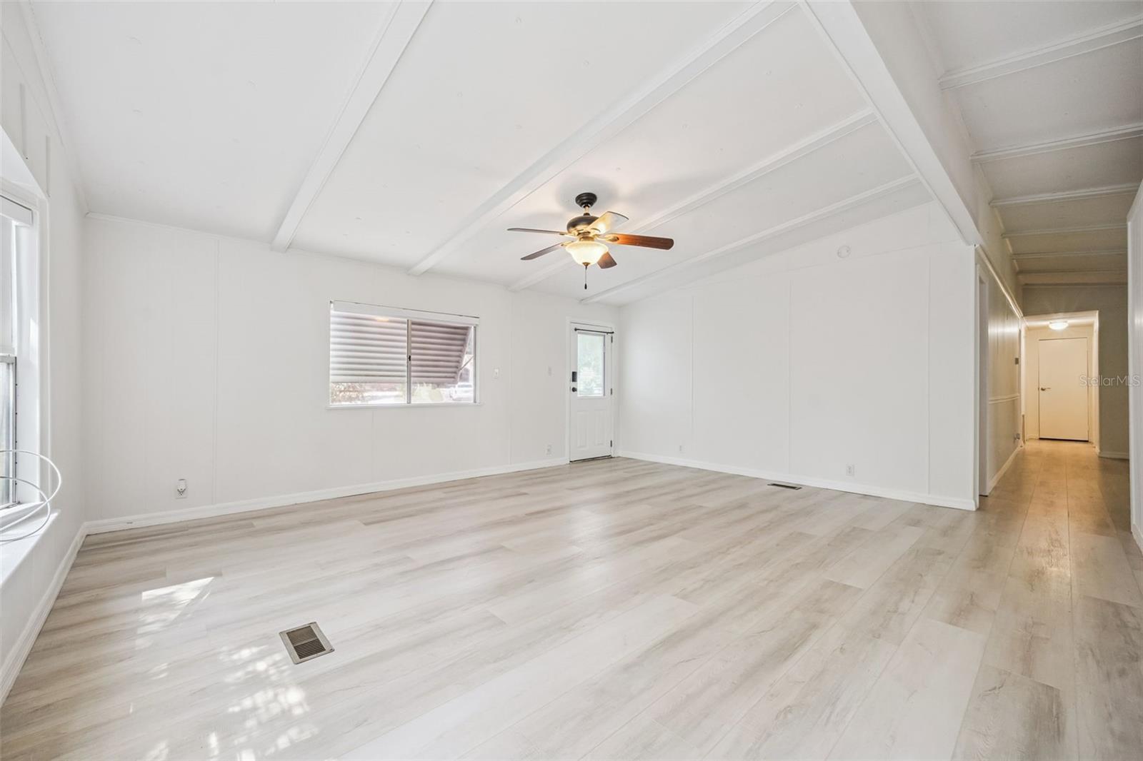 Image 7 of 34 For 16802 Sugar Berry Lane