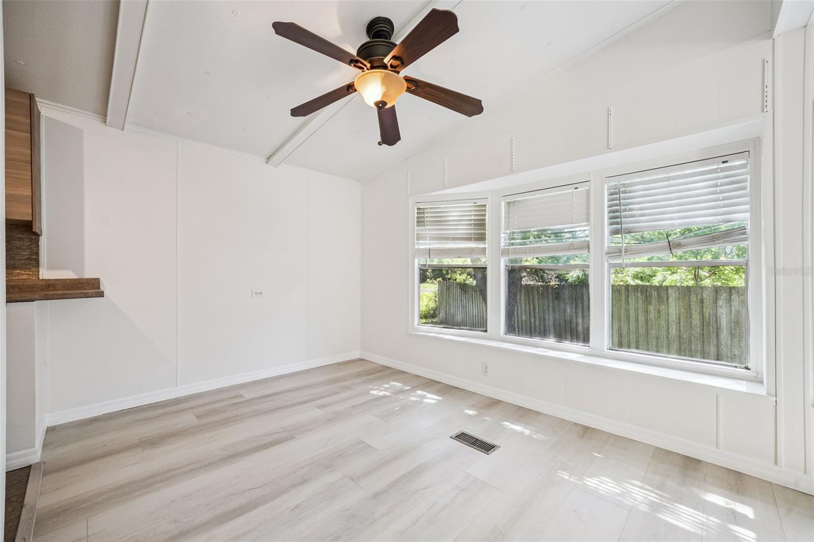 Image 8 of 34 For 16802 Sugar Berry Lane