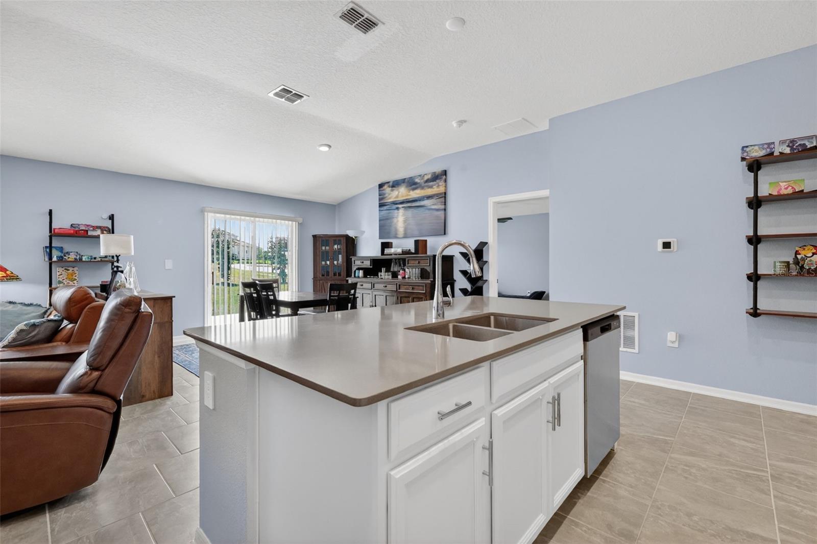 Image 14 of 40 For 5354 Travertine Street