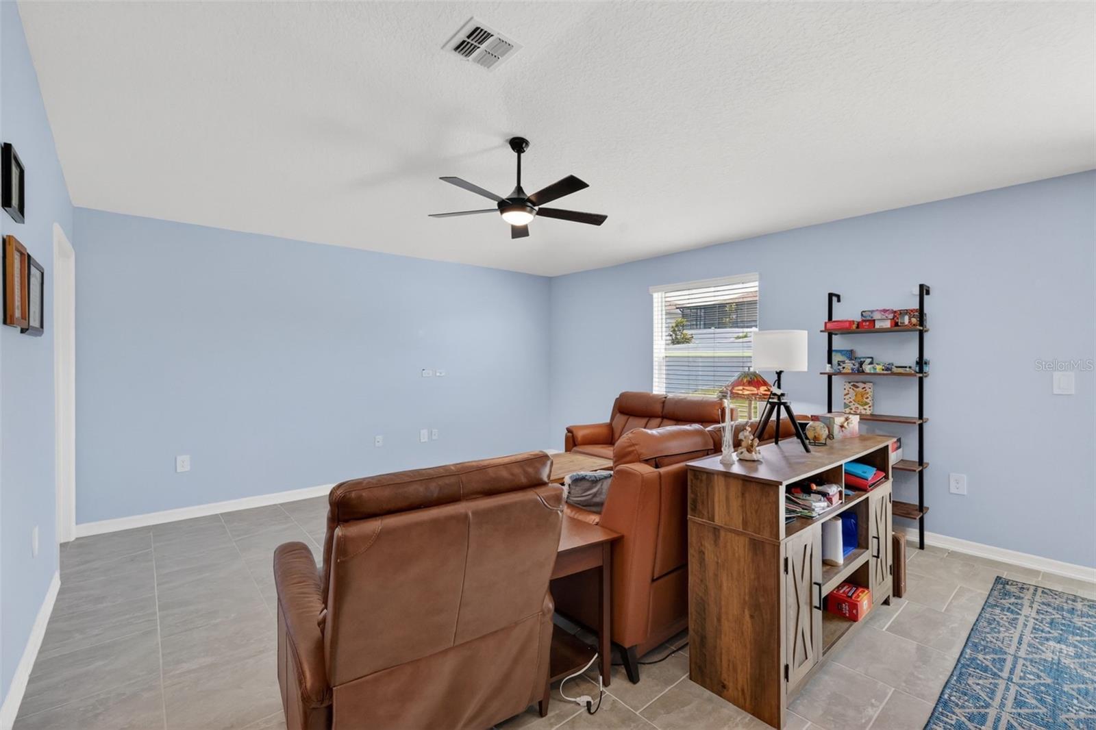 Image 19 of 40 For 5354 Travertine Street