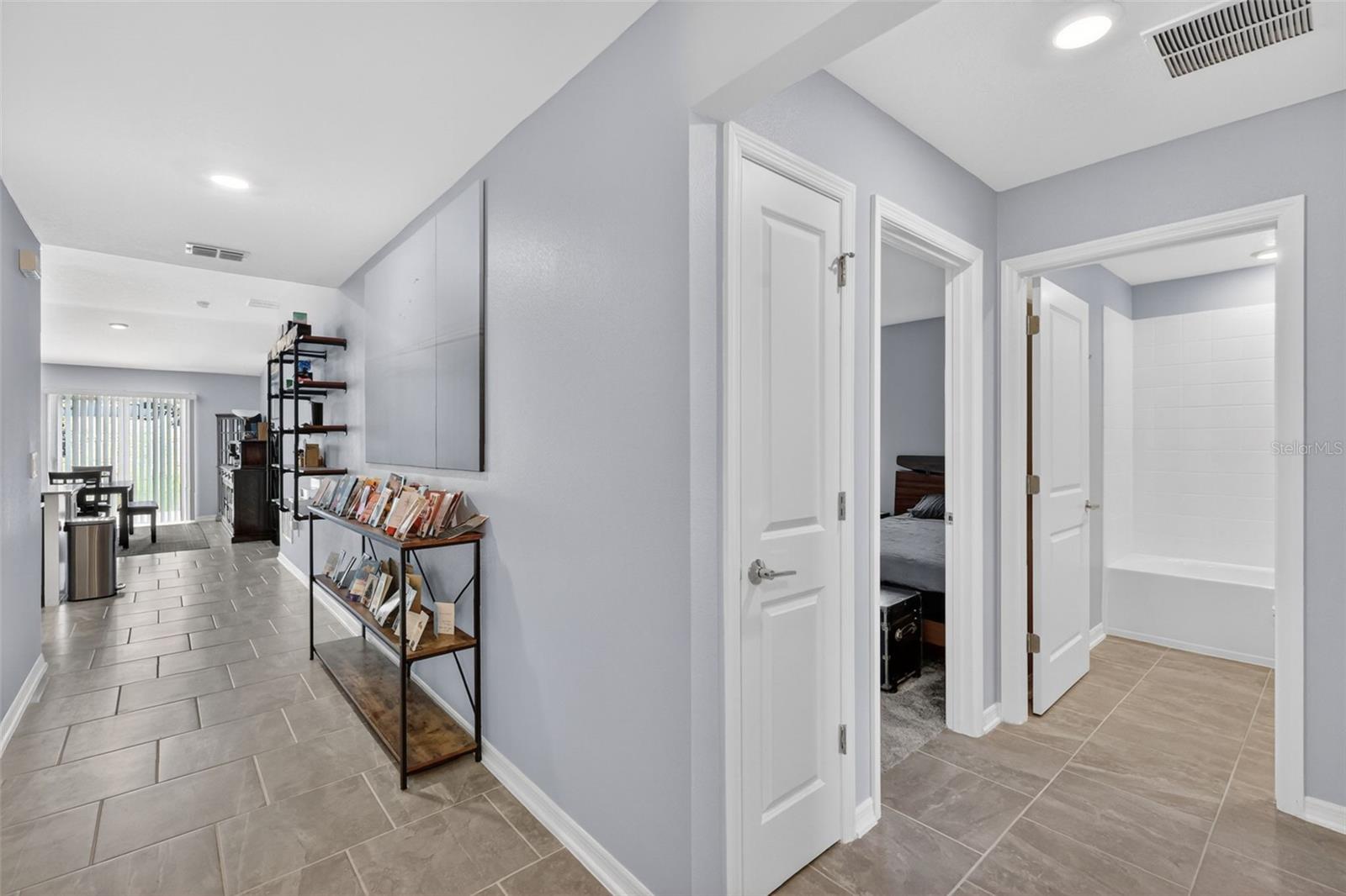 Image 9 of 40 For 5354 Travertine Street