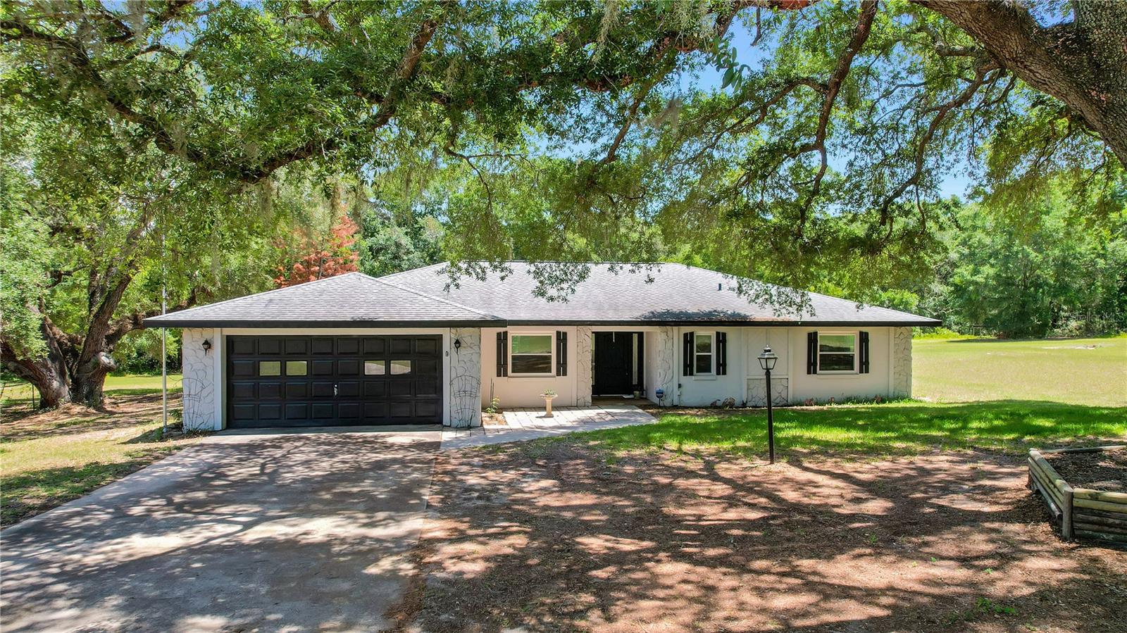Details for 17373 130th Avenue, WEIRSDALE, FL 32195