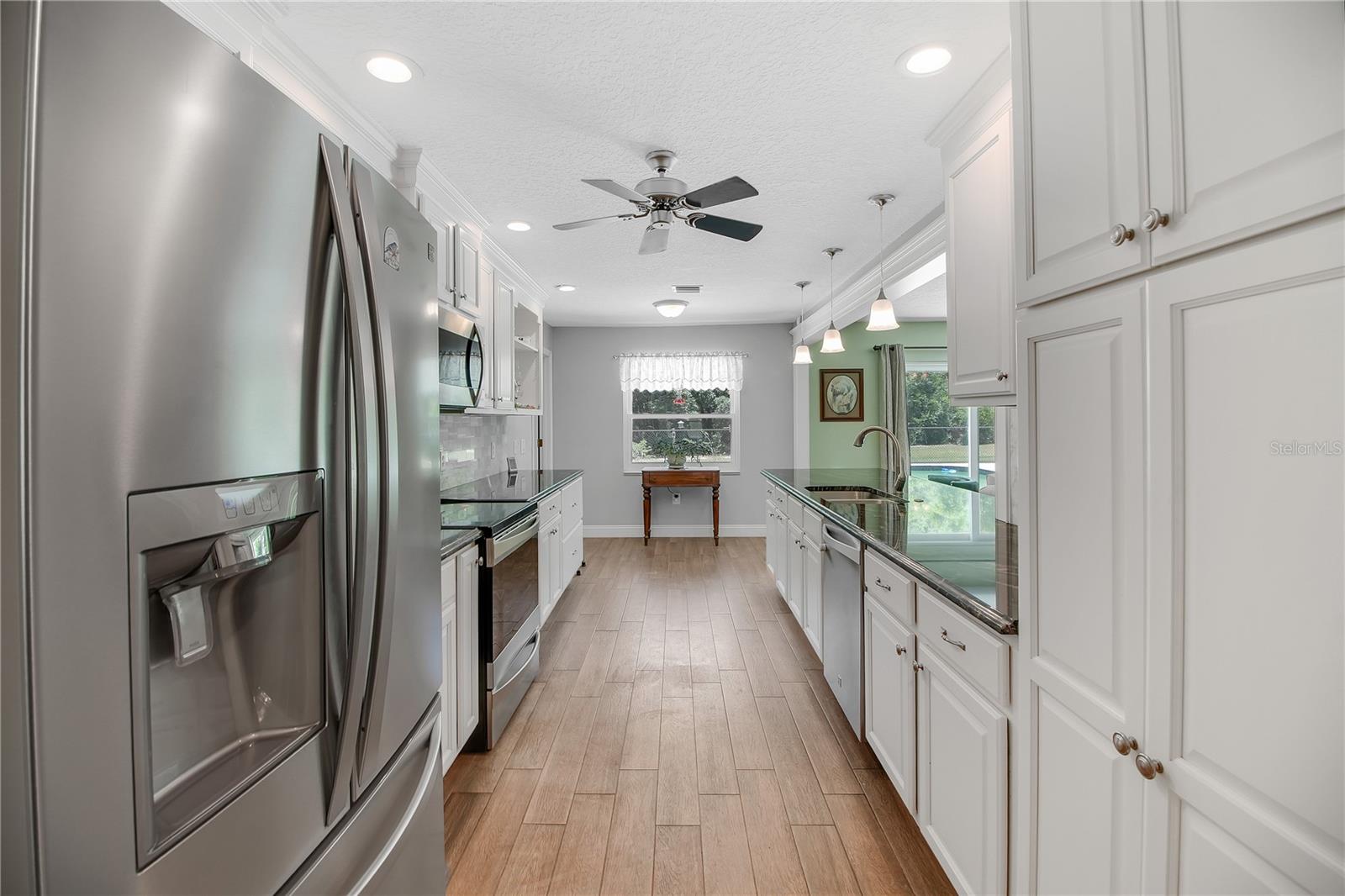 Image 17 of 47 For 17373 130th Avenue