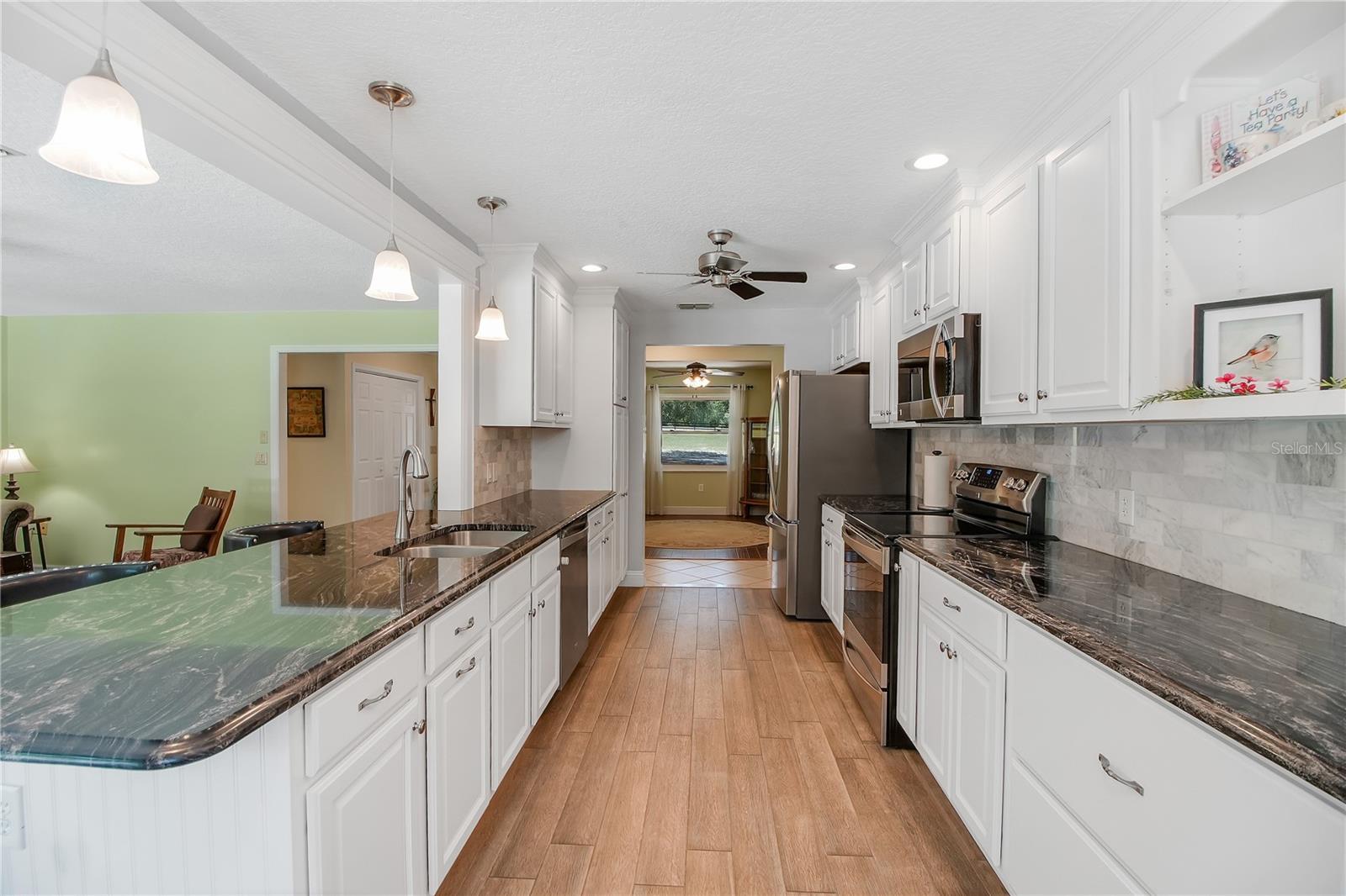 Image 19 of 47 For 17373 130th Avenue