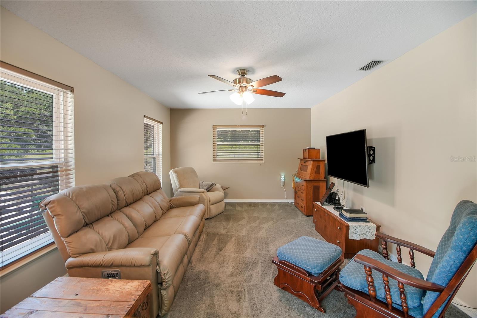 Image 23 of 47 For 17373 130th Avenue