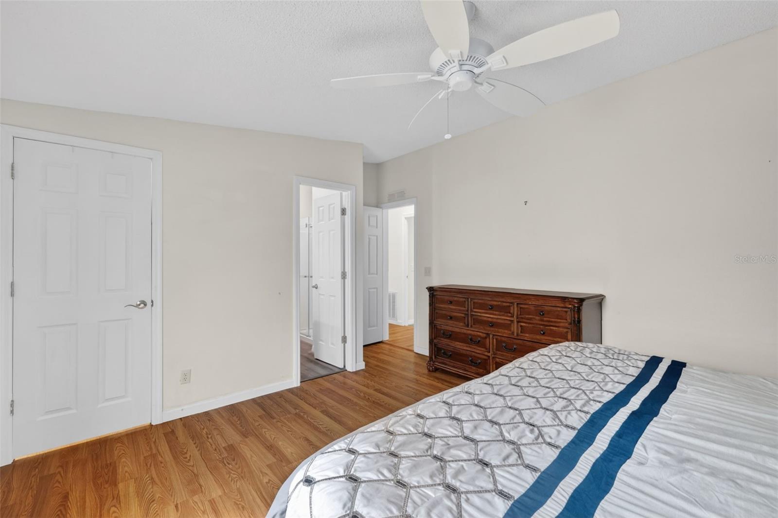 Image 17 of 23 For 728 Prado Drive