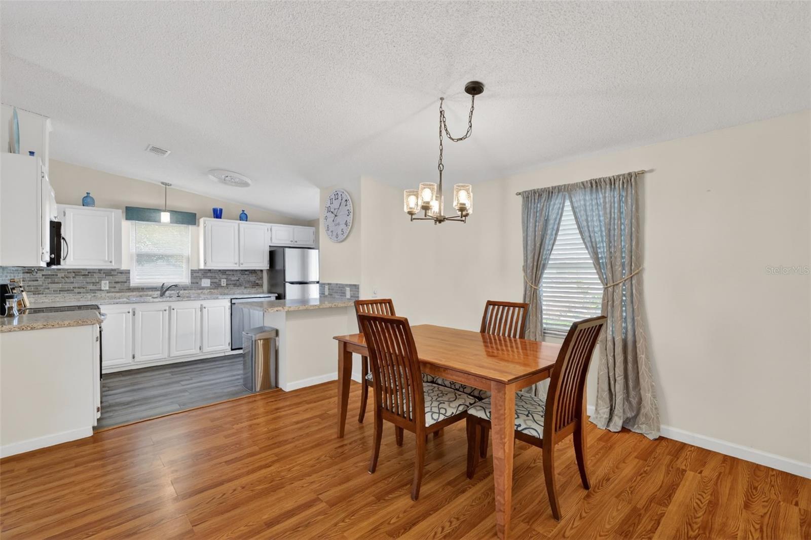 Image 8 of 23 For 728 Prado Drive
