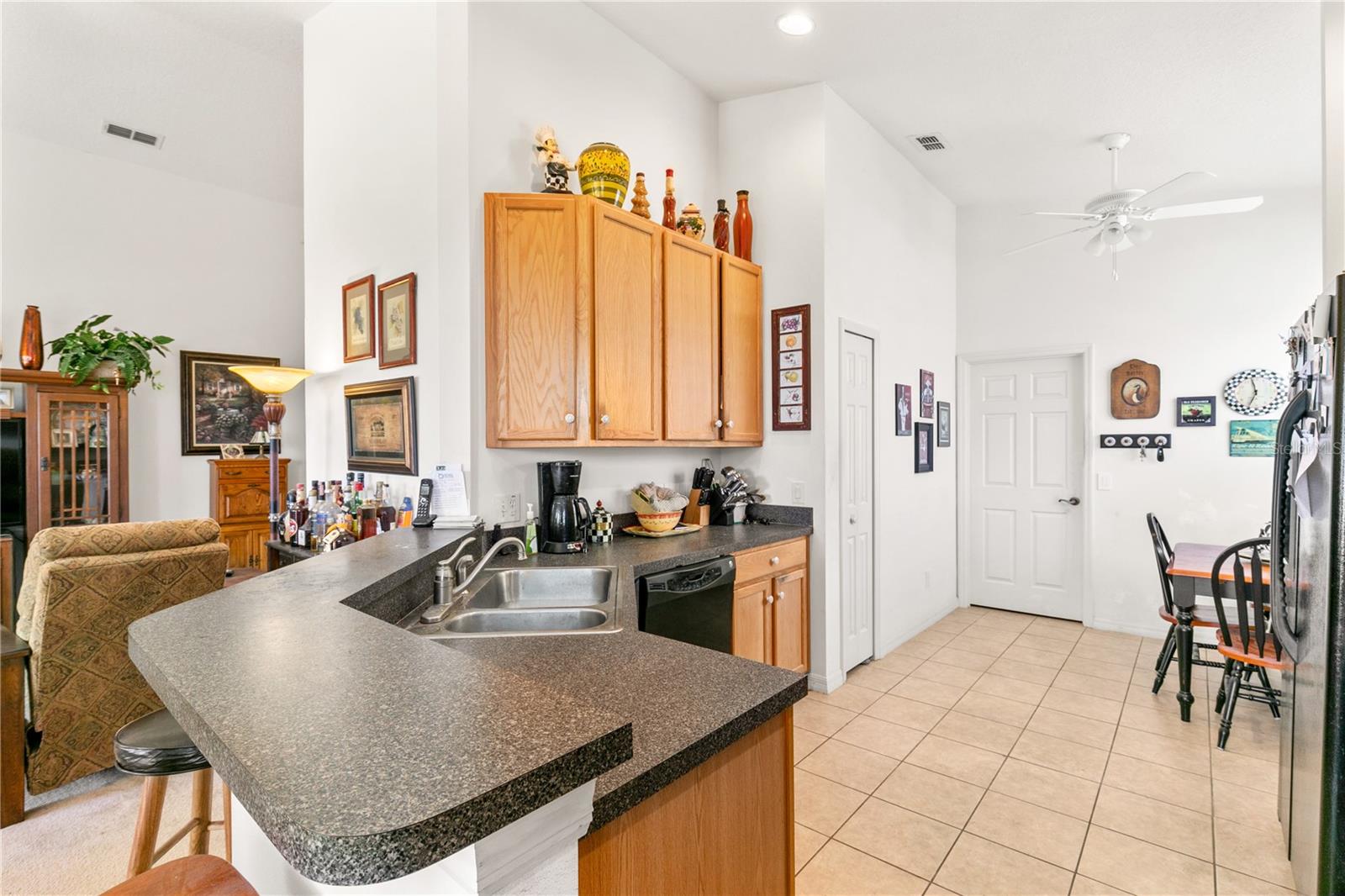 Image 11 of 27 For 112 Flame Vine Way