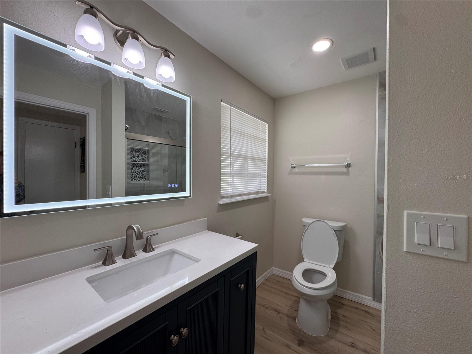 Image 14 of 18 For 791 Lake Avenue 6