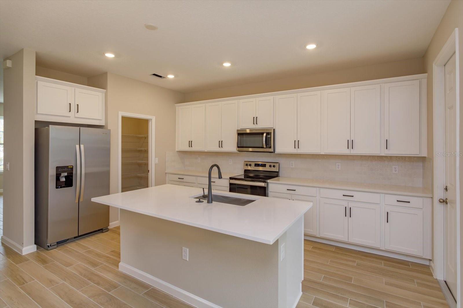 Image 10 of 26 For 13299 Peaceful Melody Drive