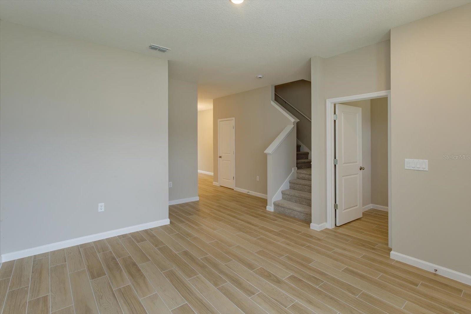 Image 4 of 26 For 13299 Peaceful Melody Drive