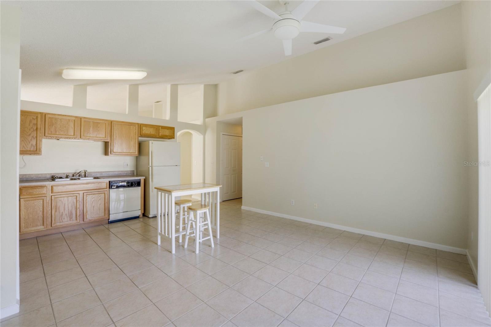 Image 10 of 29 For 15929 Bay Vista Drive