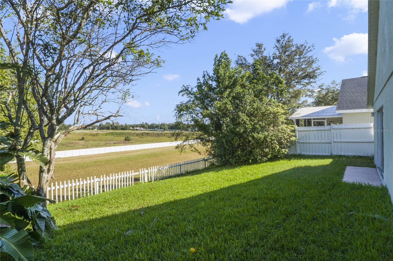 Image 21 of 29 For 15929 Bay Vista Drive