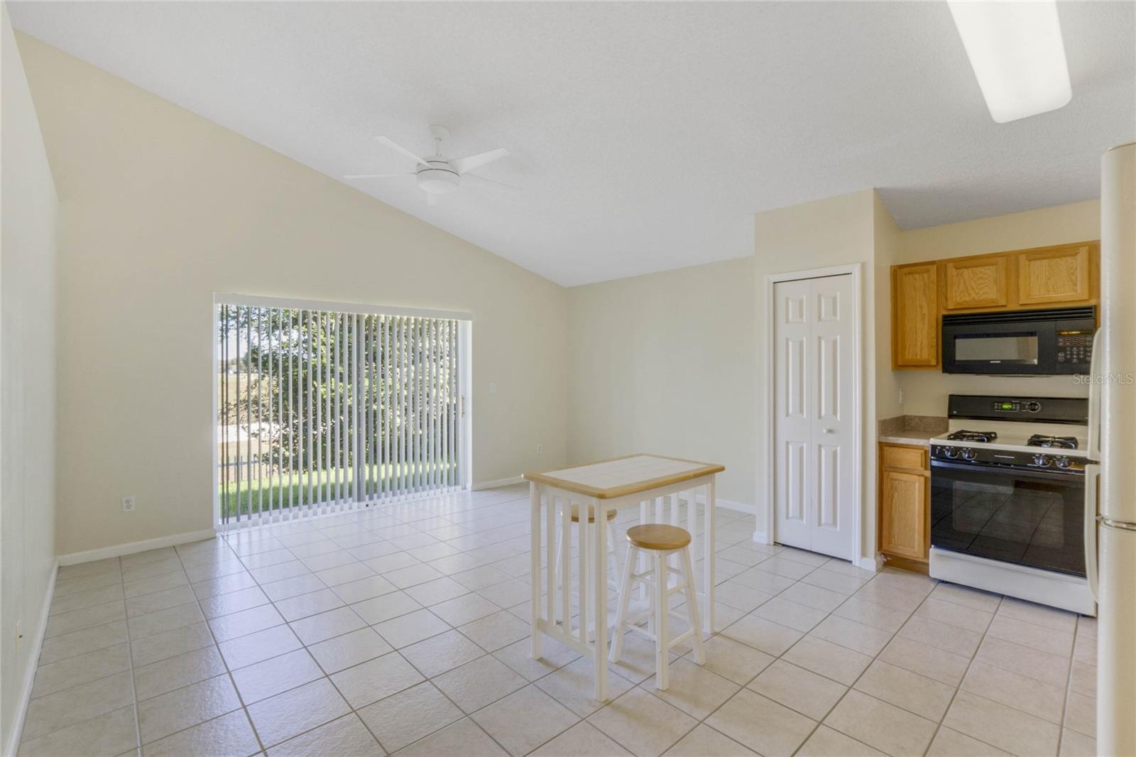 Image 8 of 29 For 15929 Bay Vista Drive