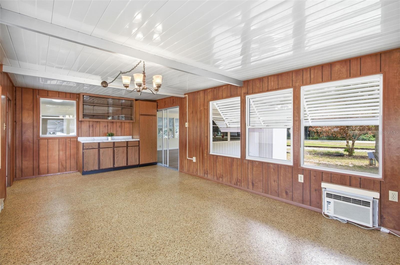 Image 10 of 35 For 14742 Mandarin Street