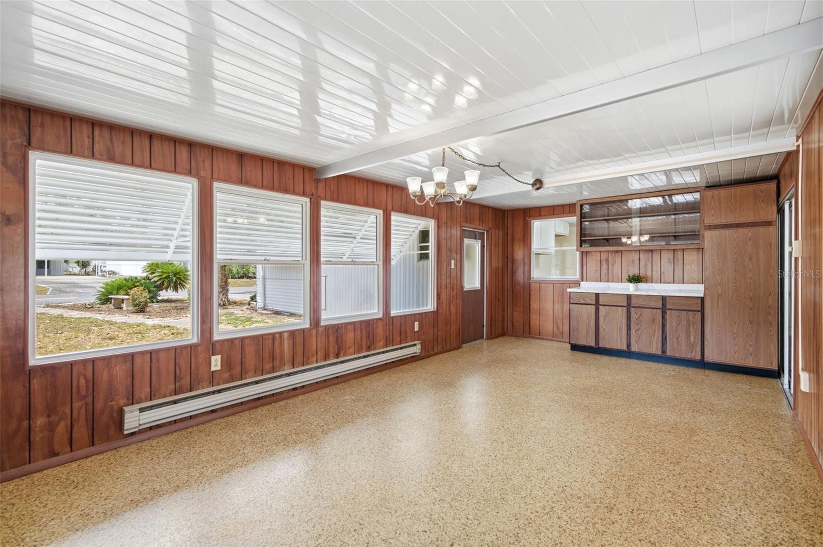 Image 11 of 35 For 14742 Mandarin Street