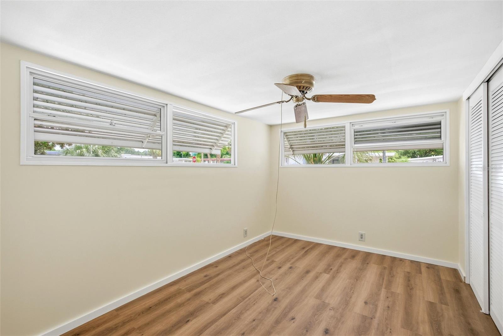 Image 23 of 35 For 14742 Mandarin Street