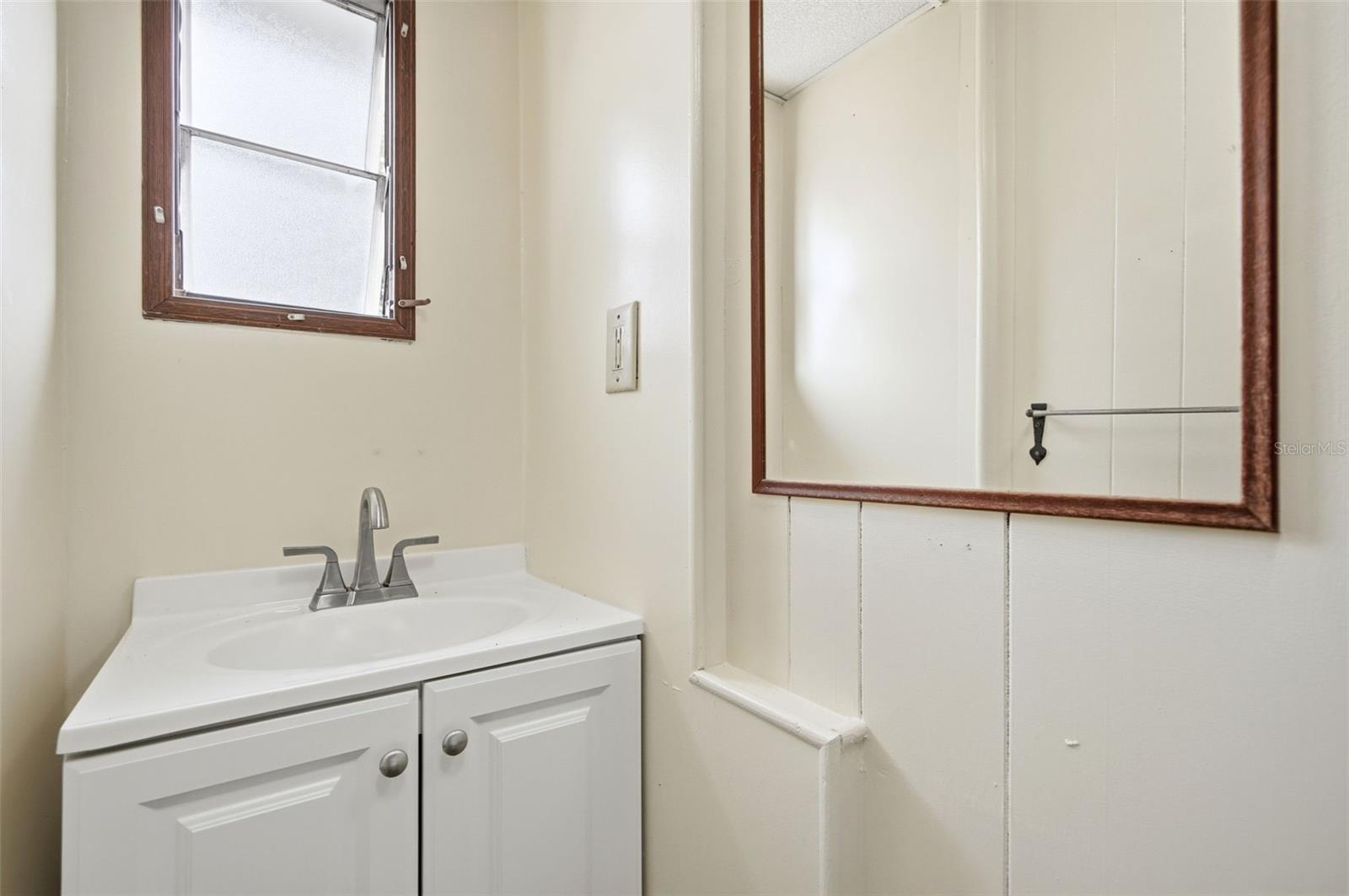 Image 28 of 35 For 14742 Mandarin Street