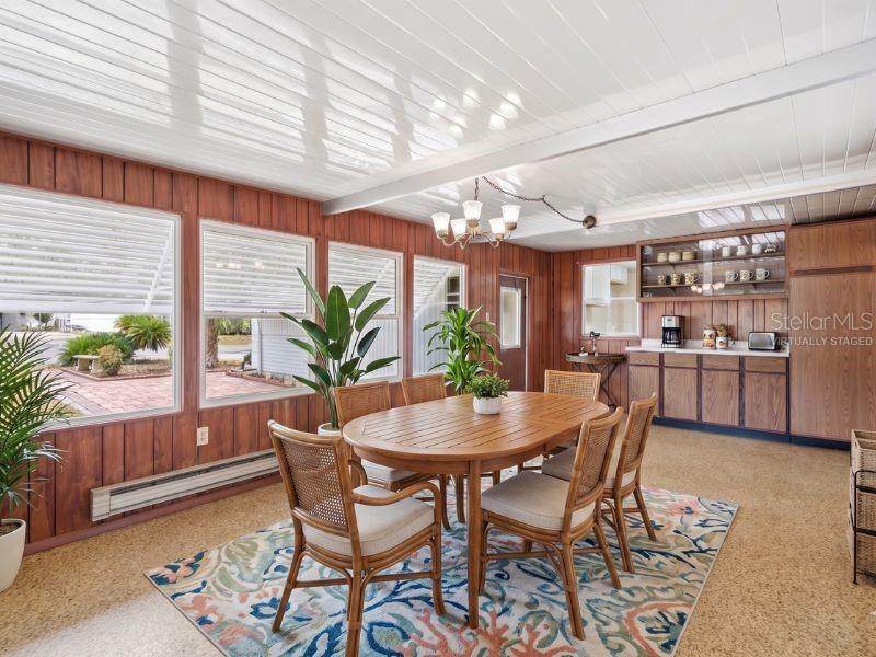 Image 7 of 35 For 14742 Mandarin Street
