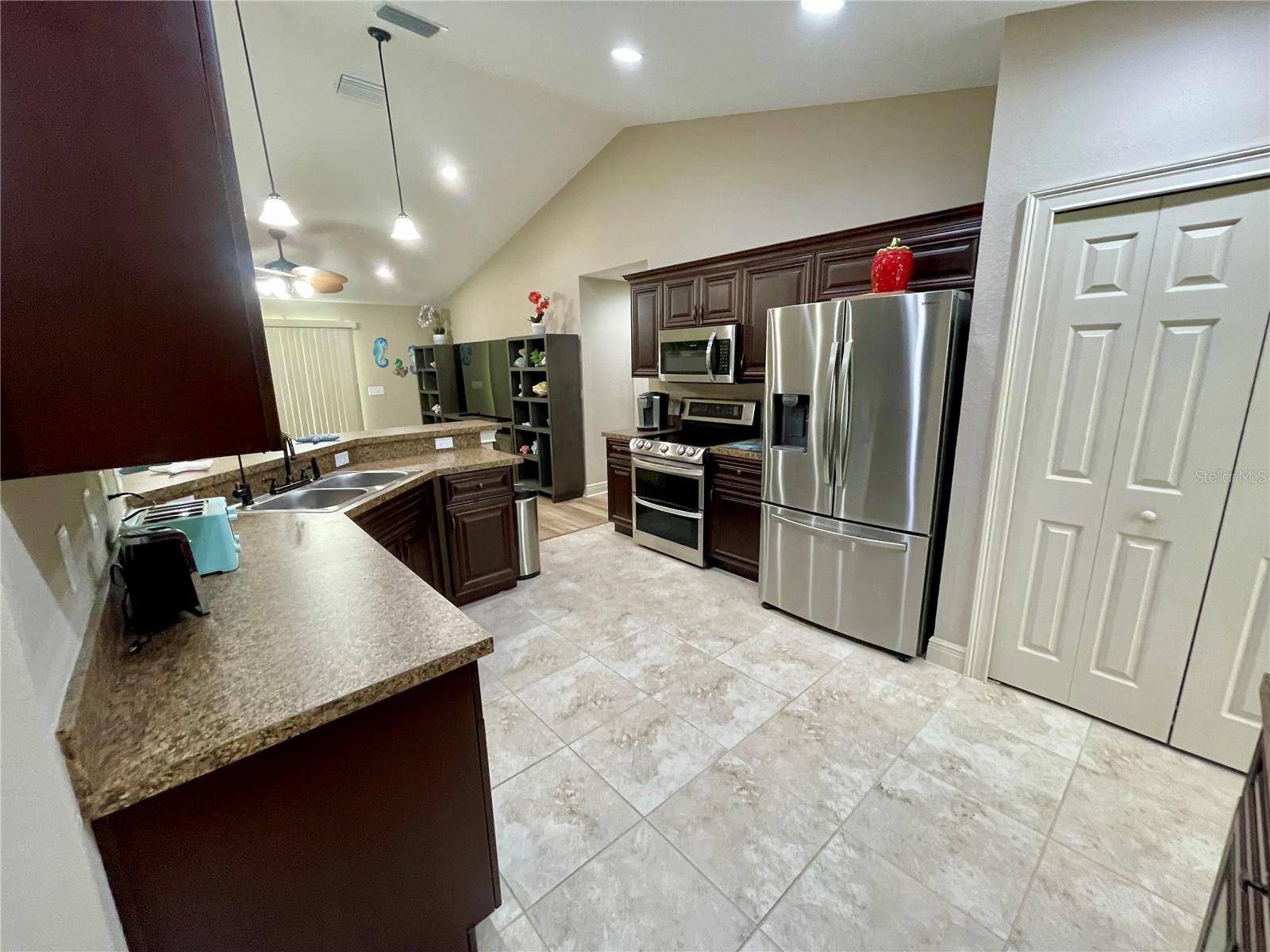 Image 20 of 56 For 3920 142nd Street