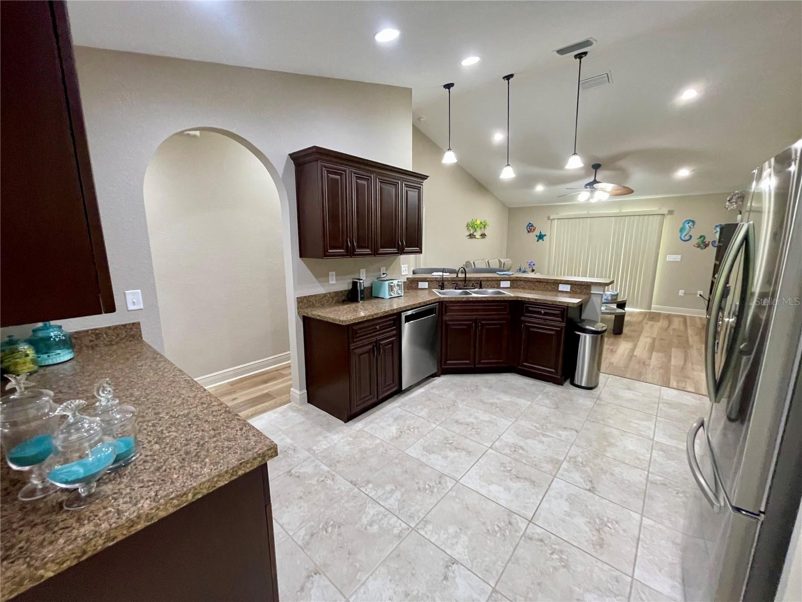 Image 21 of 56 For 3920 142nd Street