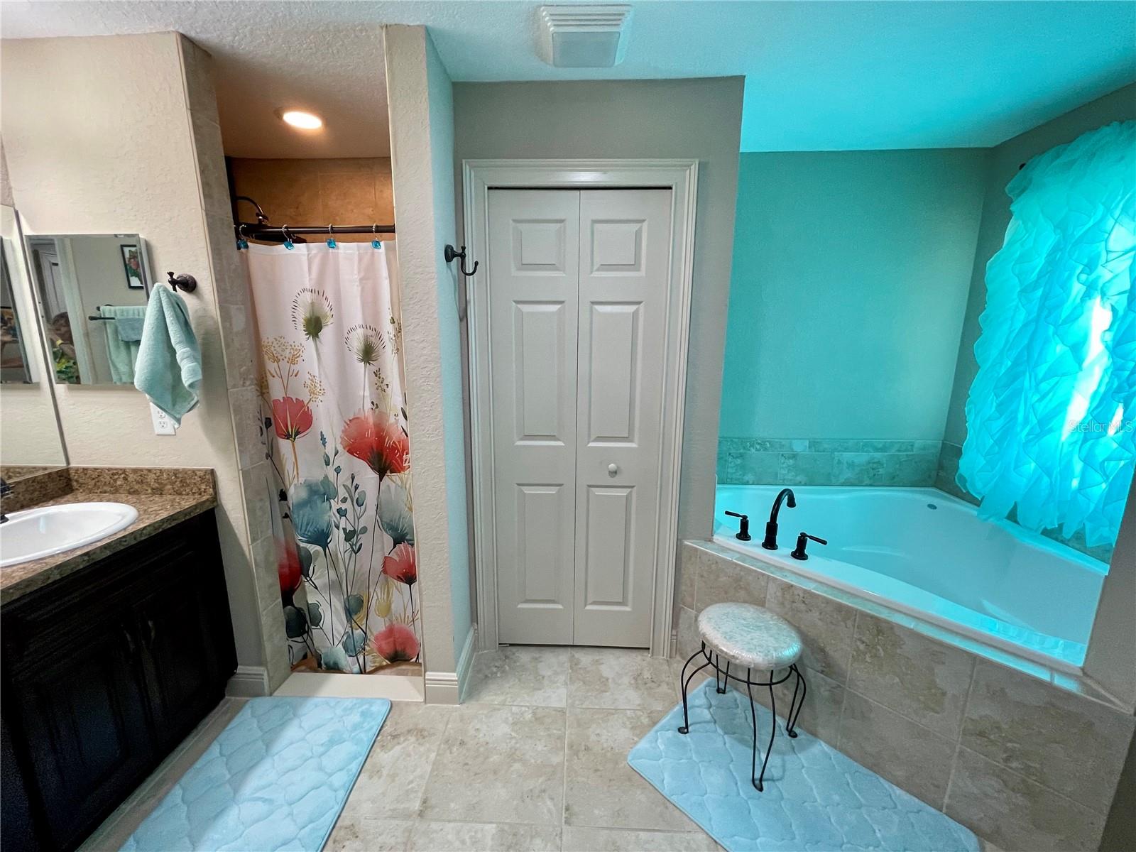 Image 37 of 56 For 3920 142nd Street