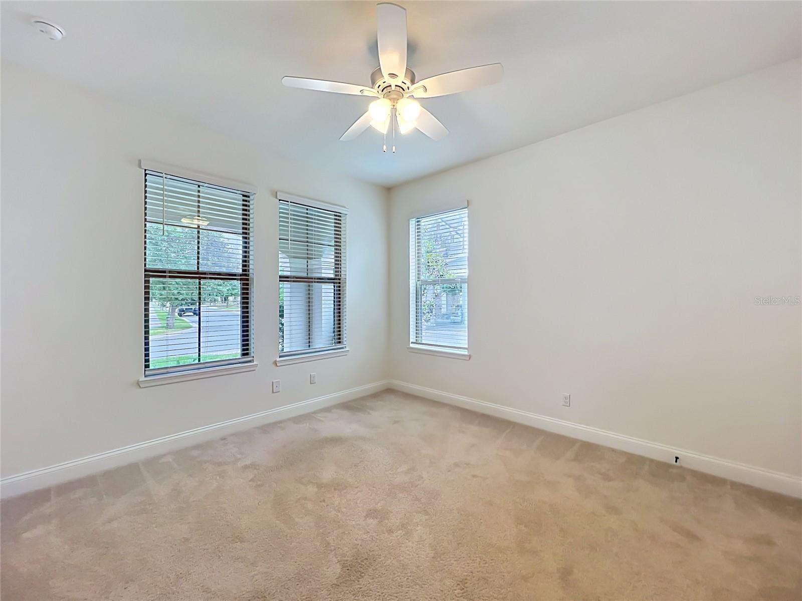 Image 12 of 100 For 8409 Vivaro Isle Way