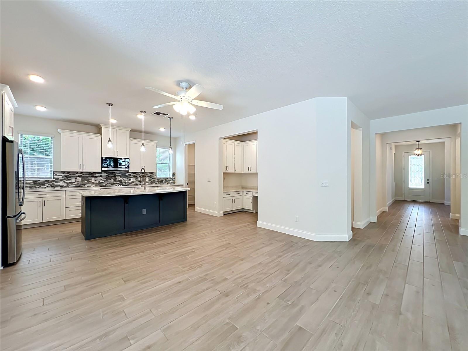 Image 26 of 100 For 8409 Vivaro Isle Way