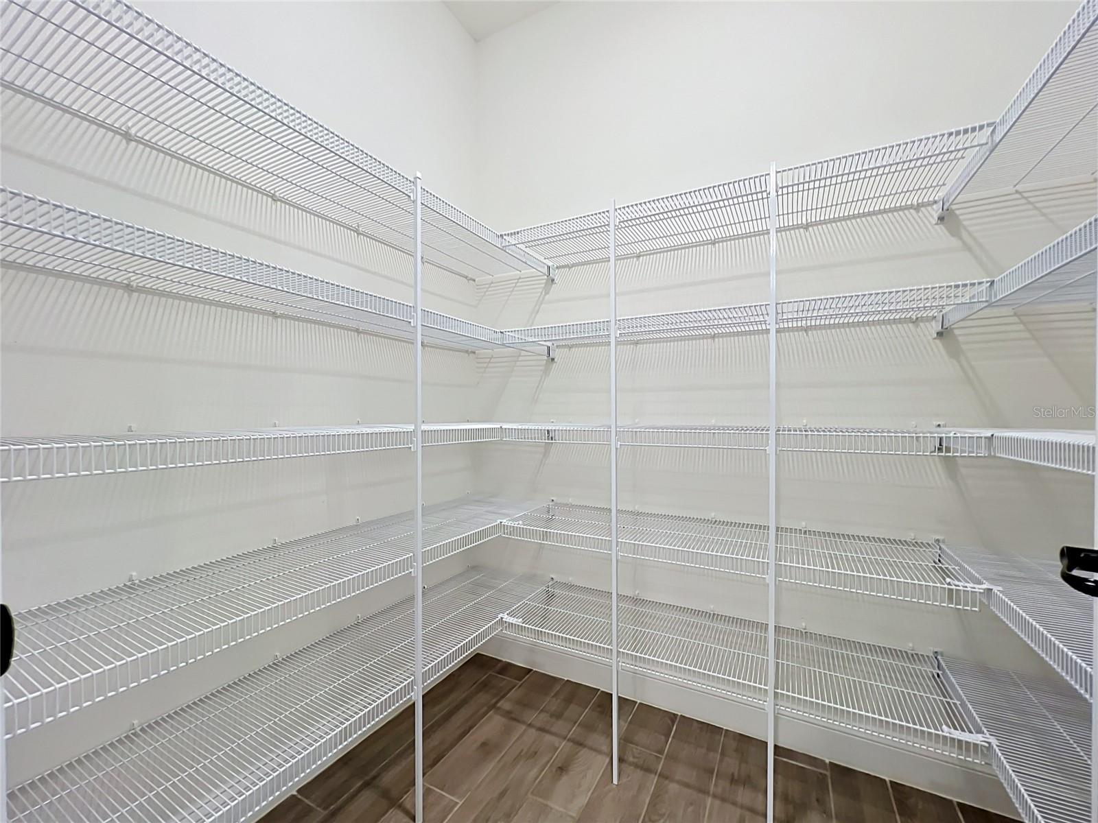Image 34 of 100 For 8409 Vivaro Isle Way