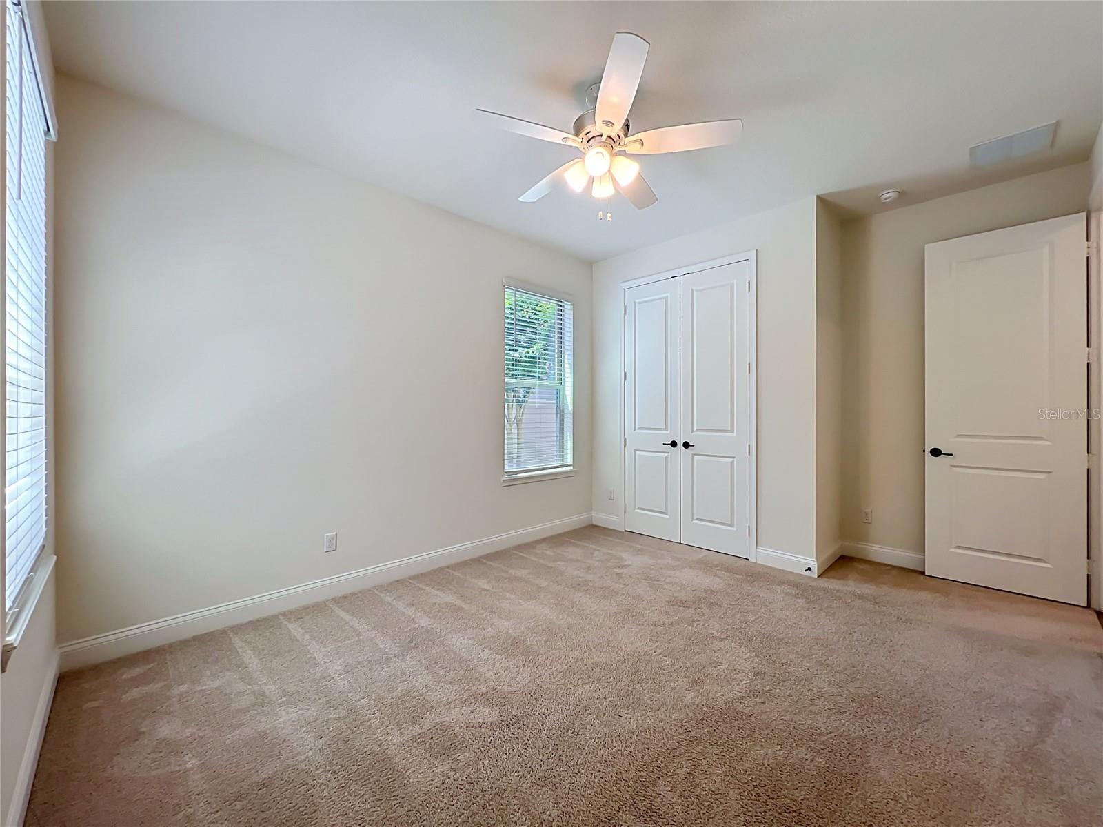 Image 42 of 100 For 8409 Vivaro Isle Way