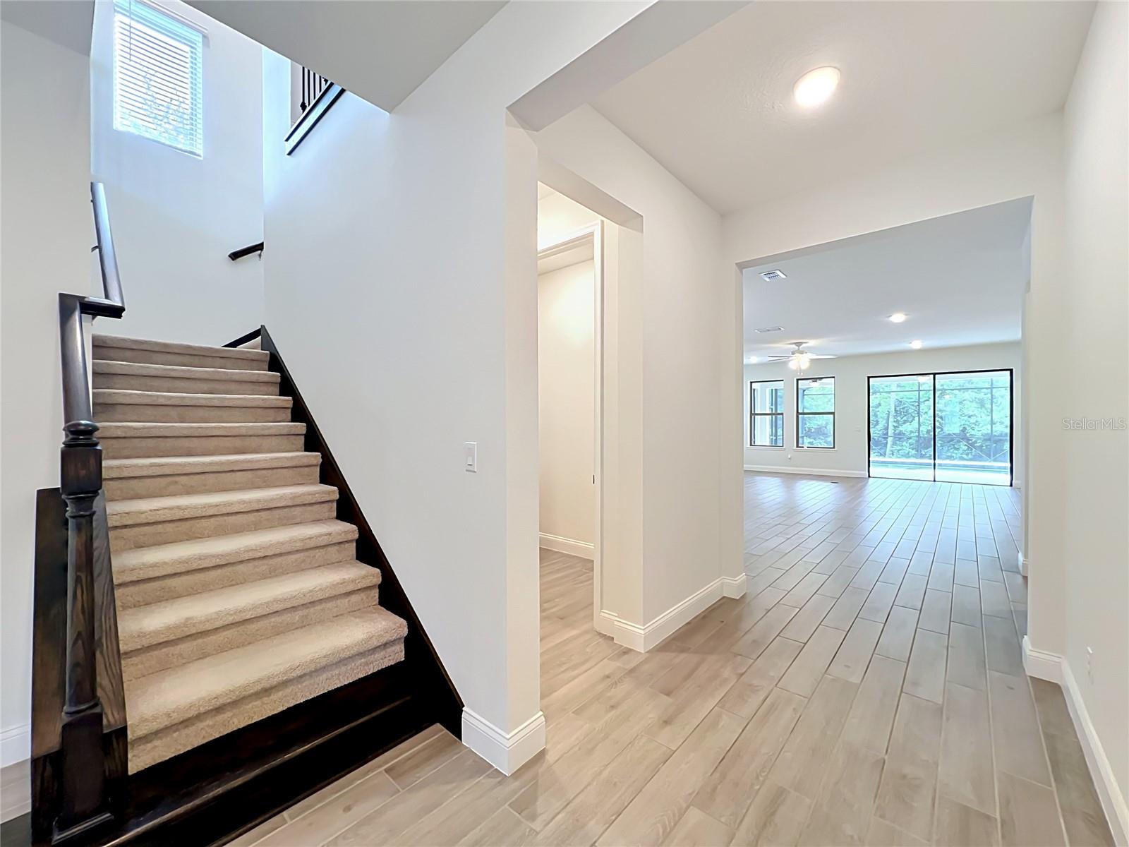 Image 46 of 100 For 8409 Vivaro Isle Way