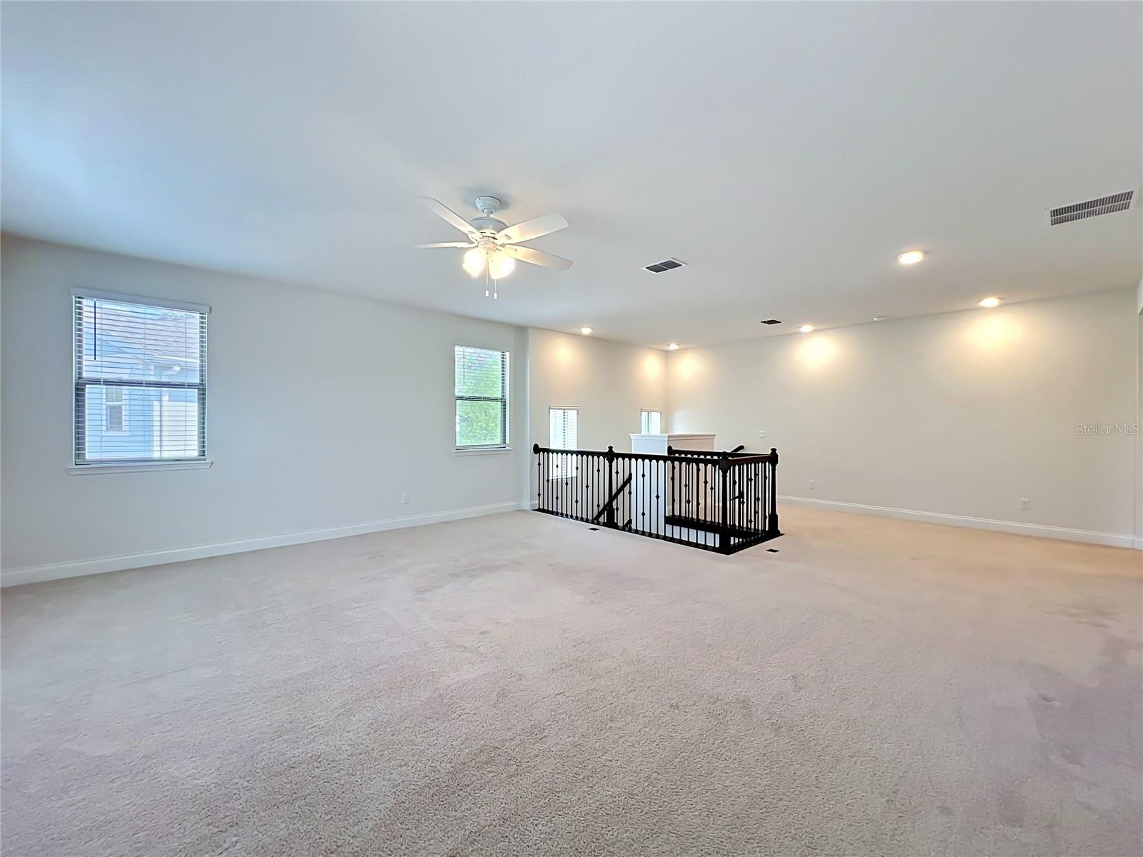 Image 49 of 100 For 8409 Vivaro Isle Way