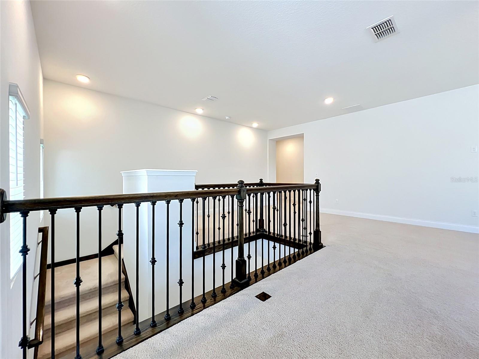 Image 51 of 100 For 8409 Vivaro Isle Way