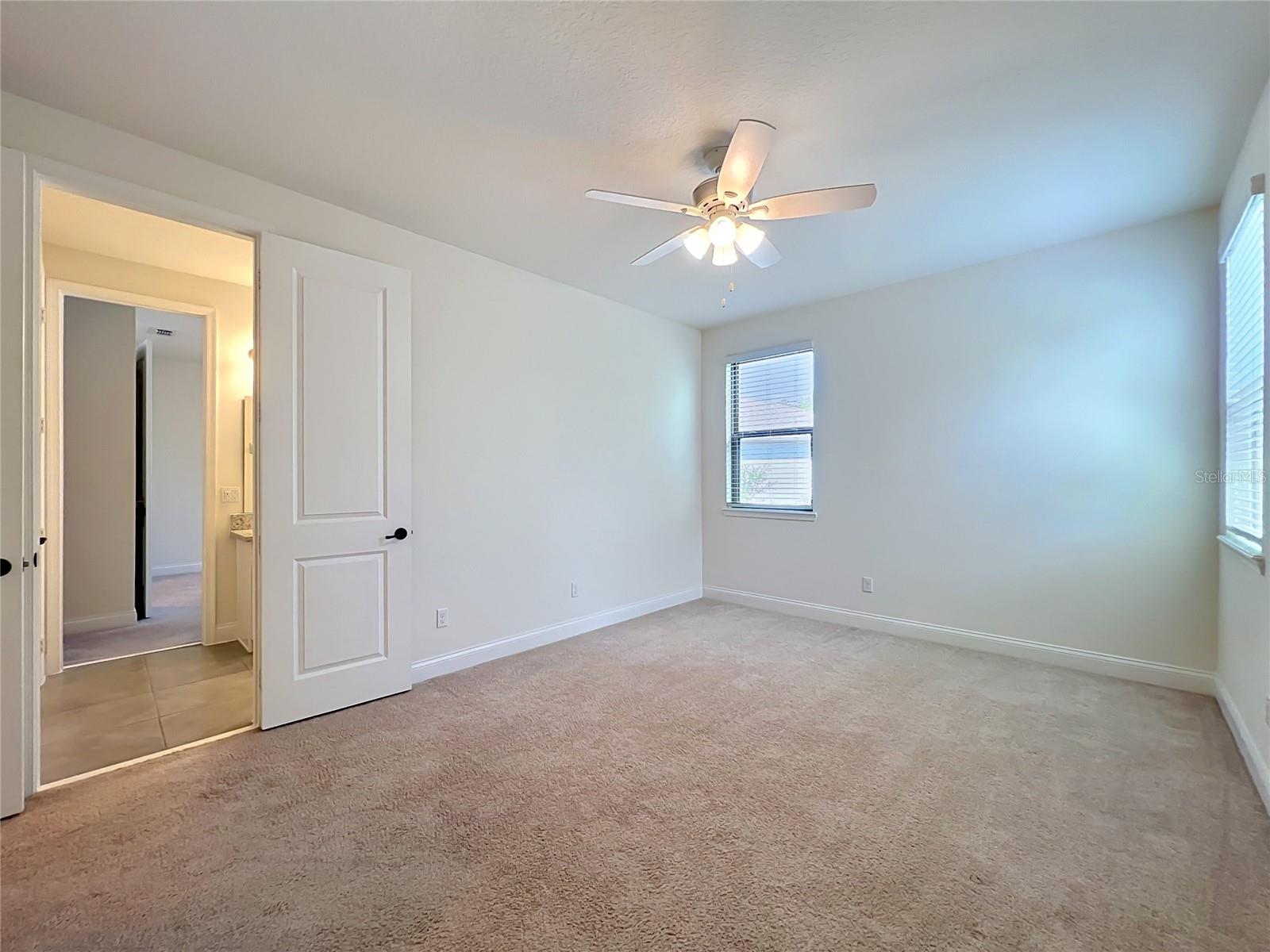 Image 60 of 100 For 8409 Vivaro Isle Way