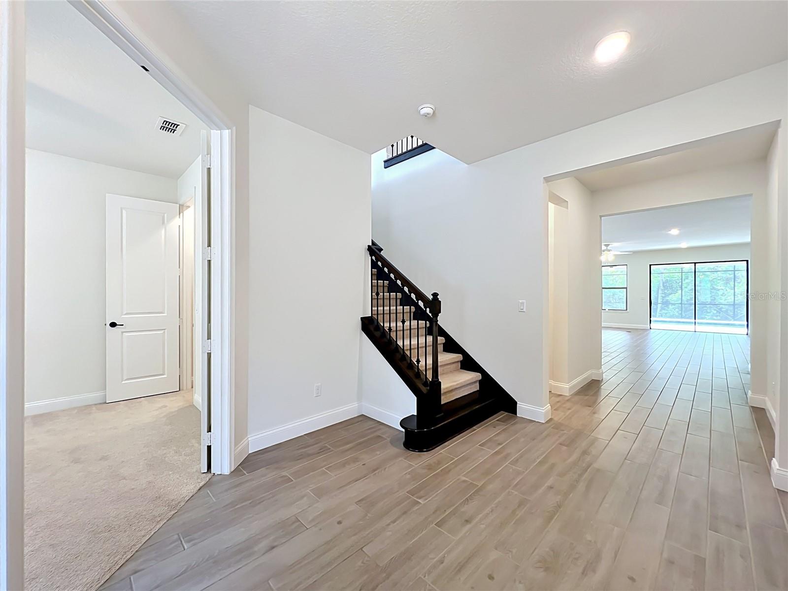 Image 9 of 100 For 8409 Vivaro Isle Way